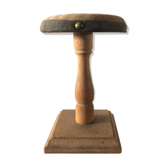 Old hat support