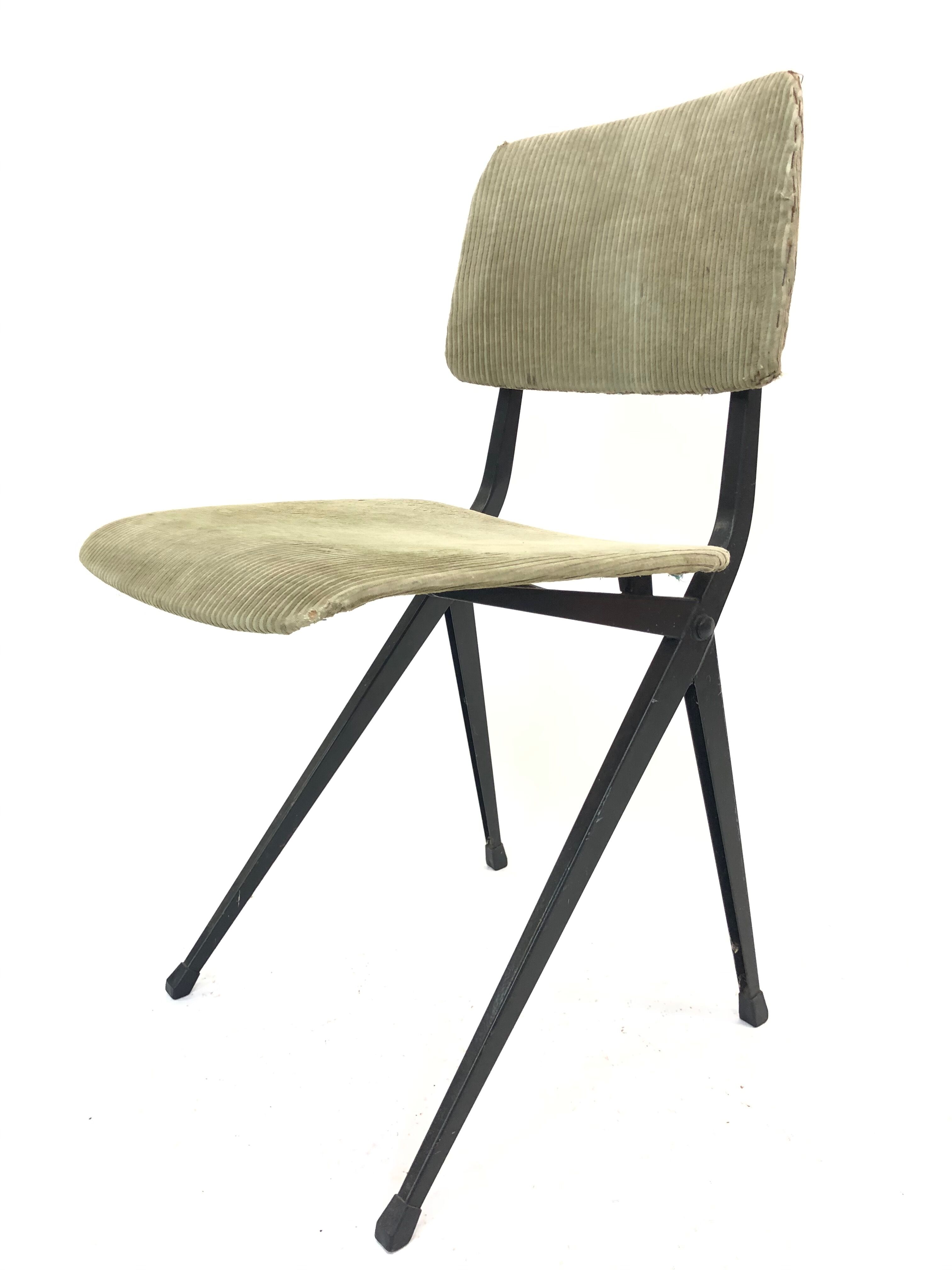 Spin Chair 102 Ynske Kooistra chair for Marko Holland Netherlands of the 60s