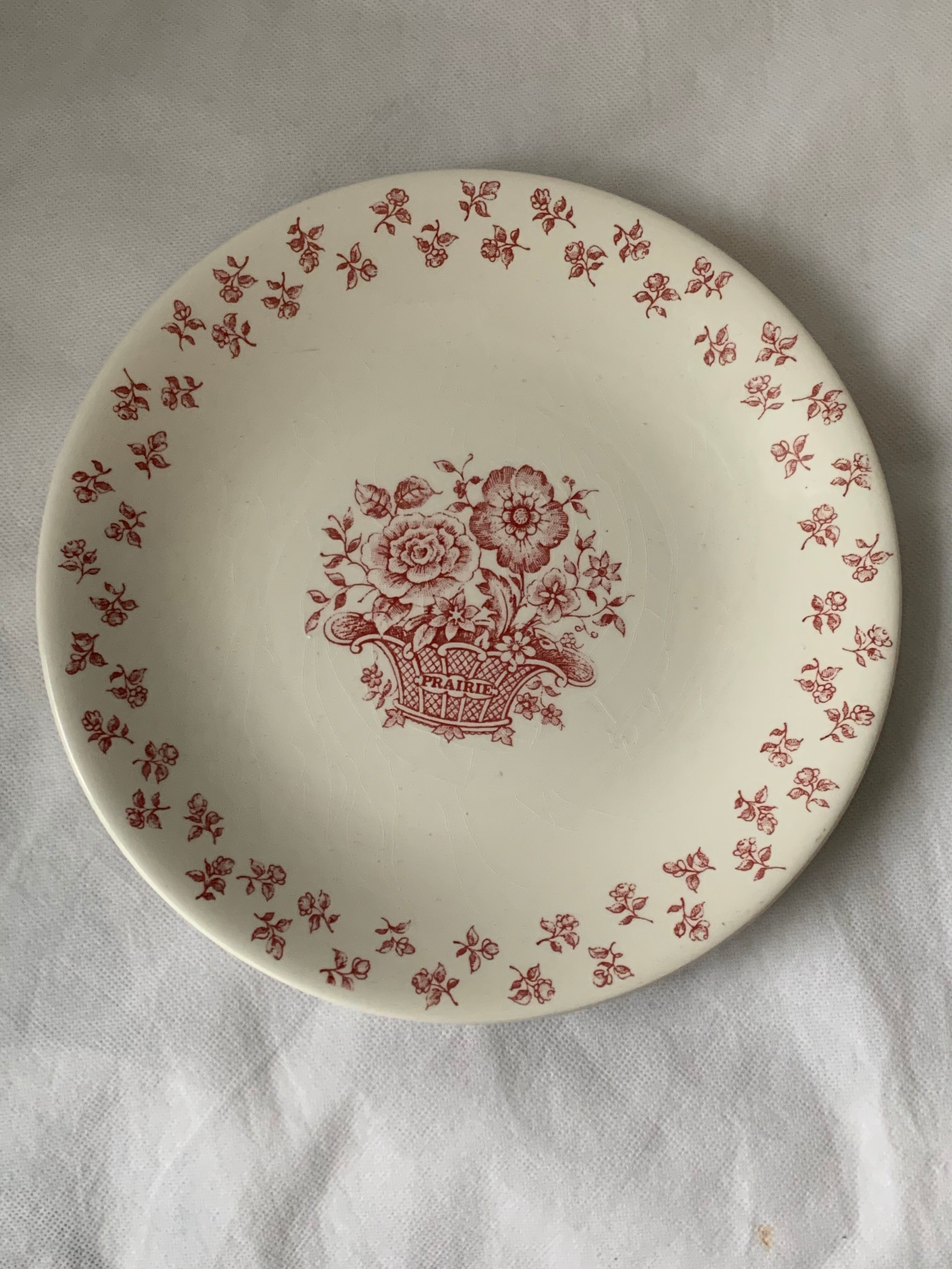 12 flat plates in red earthenware Gien 1970