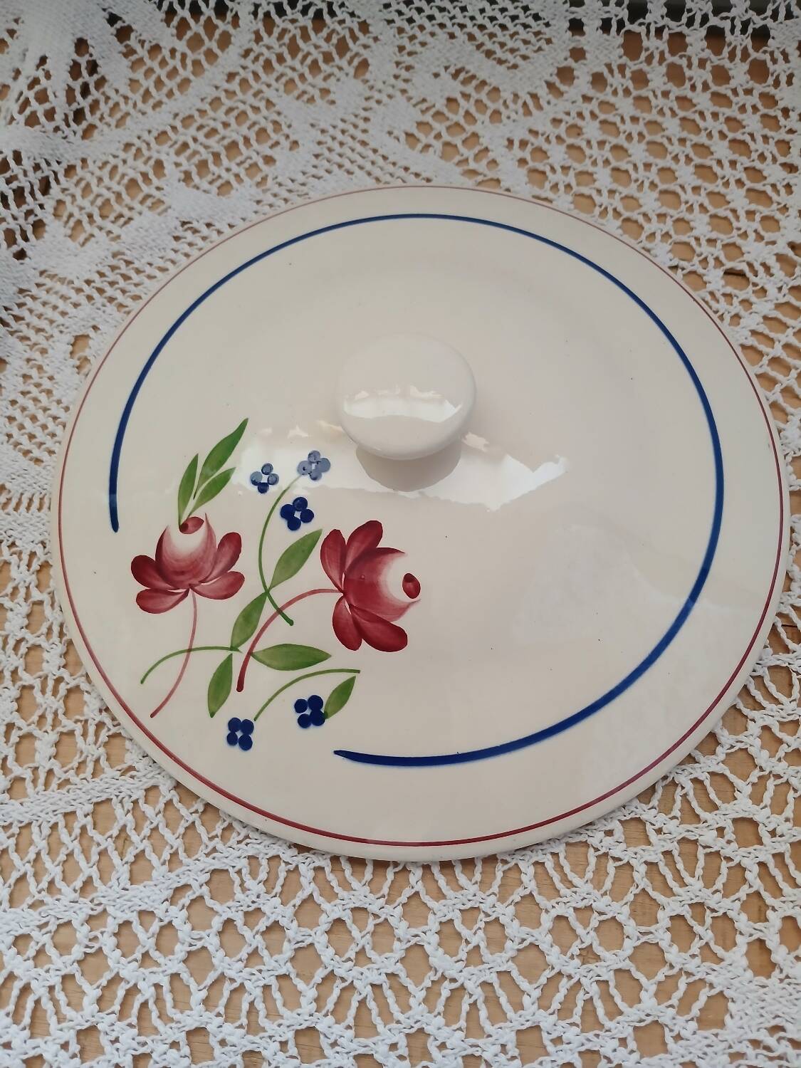 Antique "Bagatelle" soup tureen from Lunéville