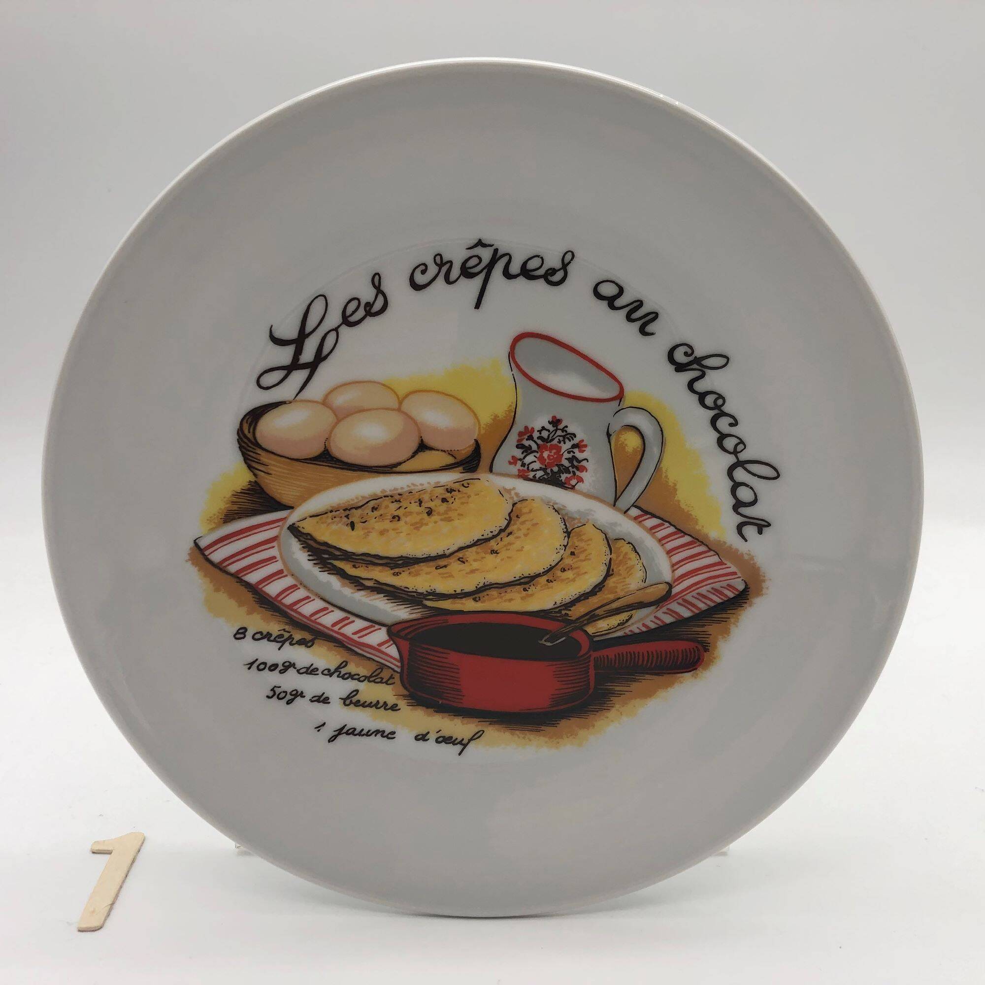 6 Crepe plates and its dish, in porcelain.