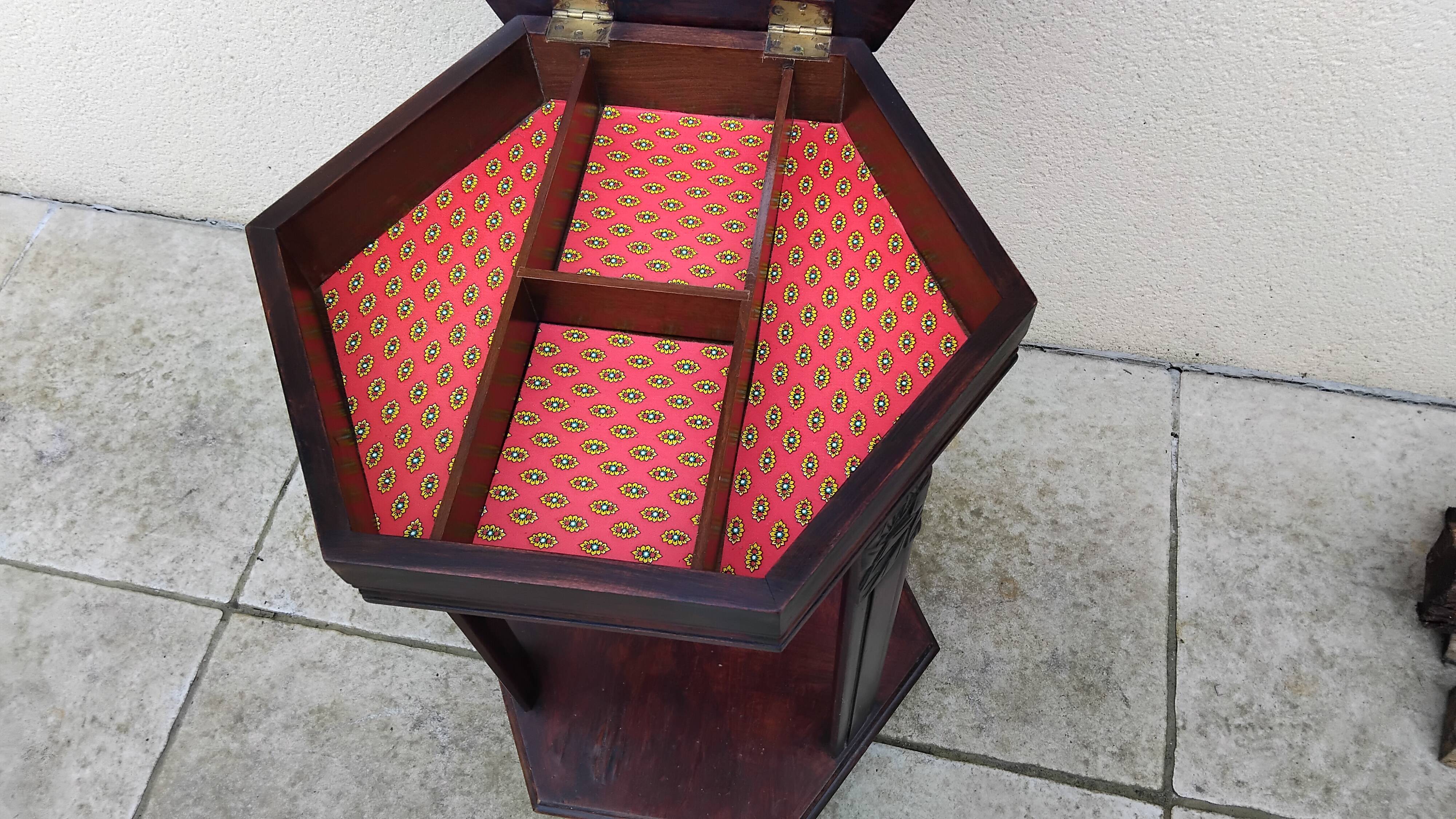 Vintage Art Deco powder room dressing table