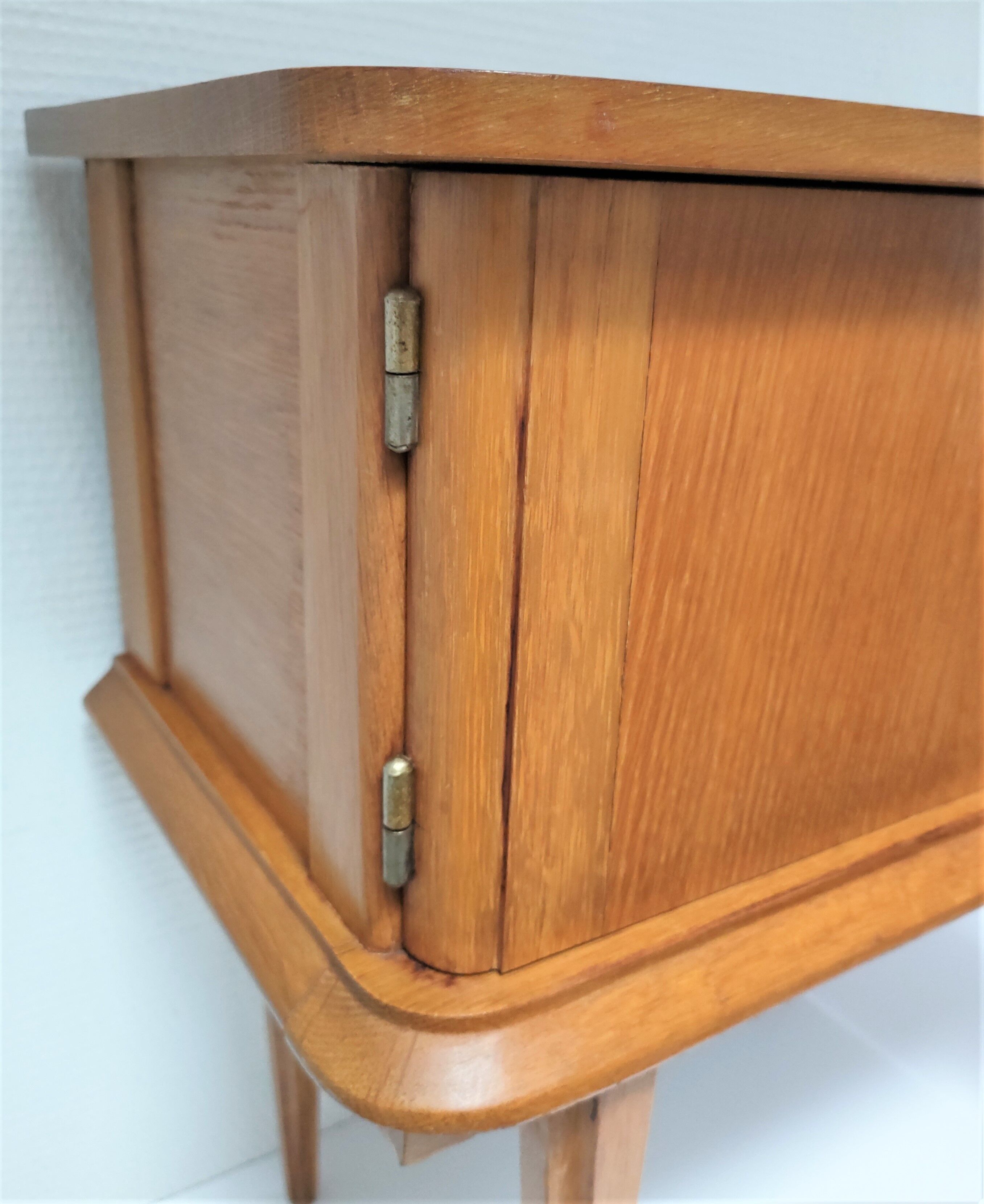 Bedside wood feet tapered 60s