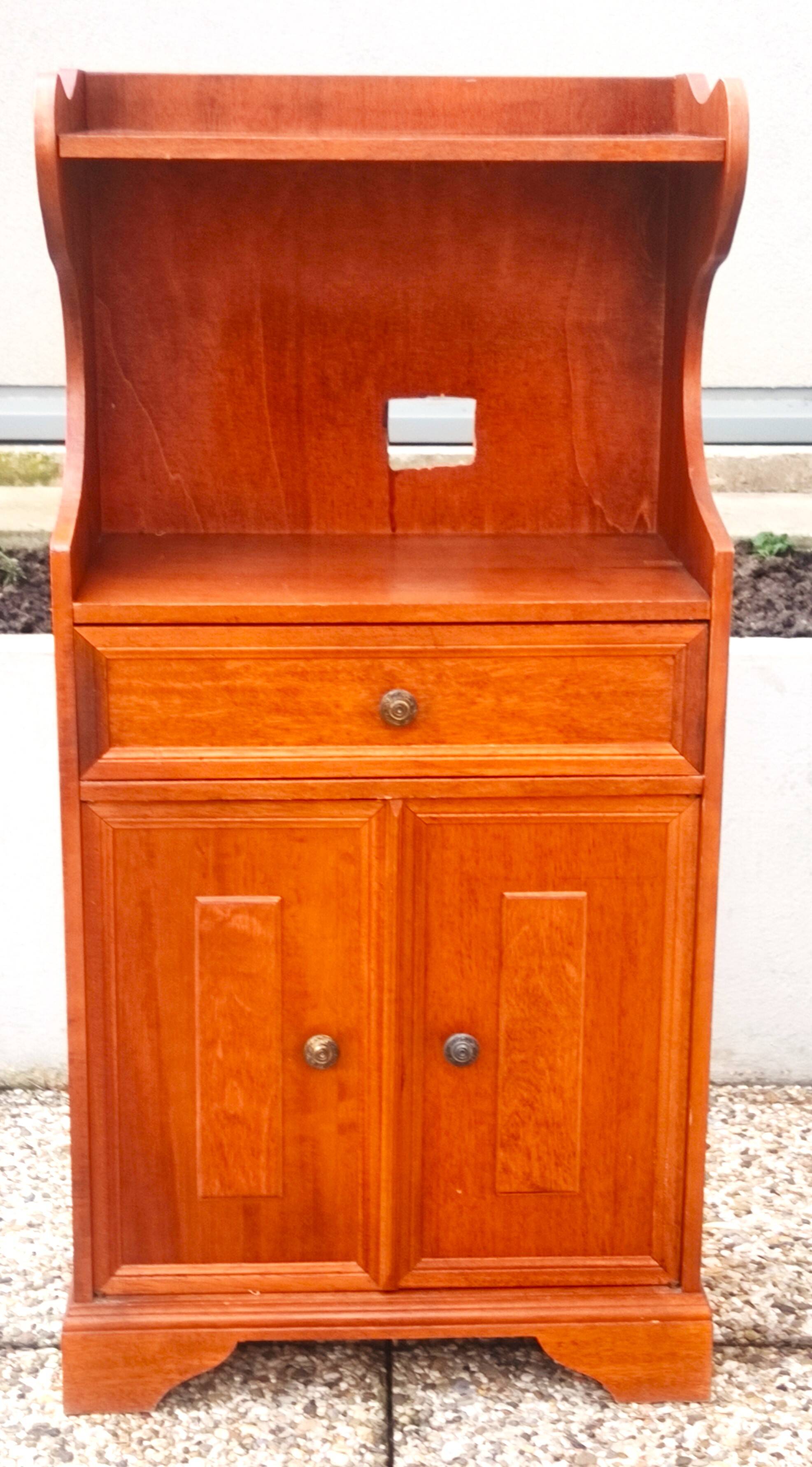Cherry wood bedside table, Louis-Philippe style