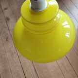 Suspension opaline