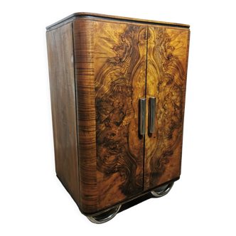 Armoire par Hynek Gottwald