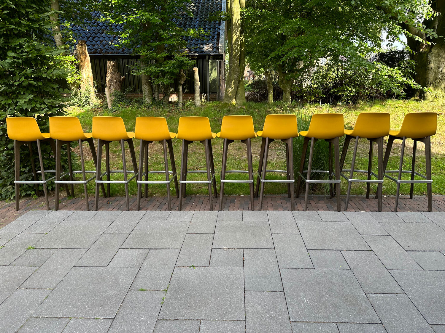 10 Spanish bar stools