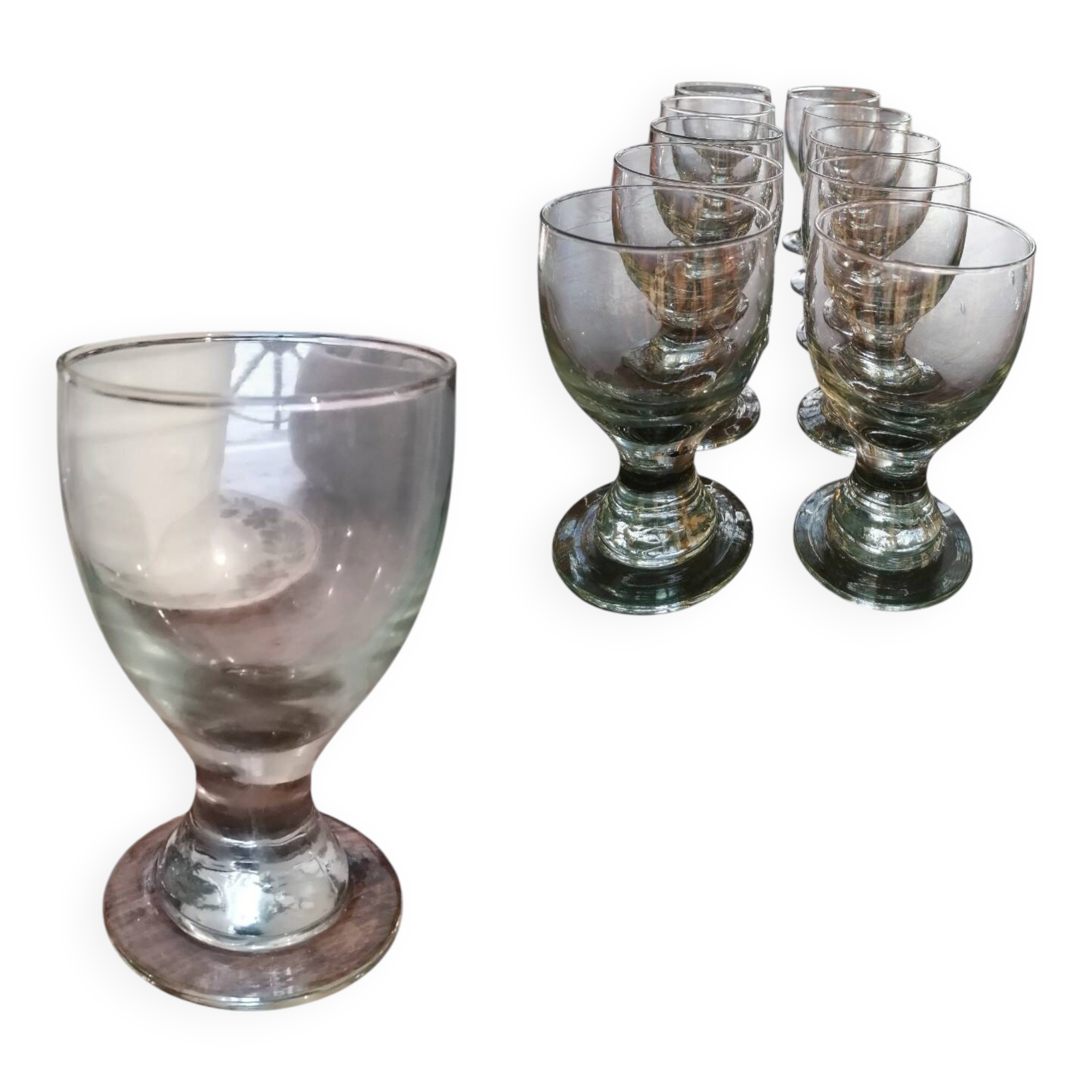Série de 10 coupes / verres à eau en cristal artisanaux.