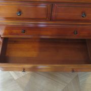 Cherrywood chest of drawers with ogee – 4 drawers – 80s – Louis Philippe style