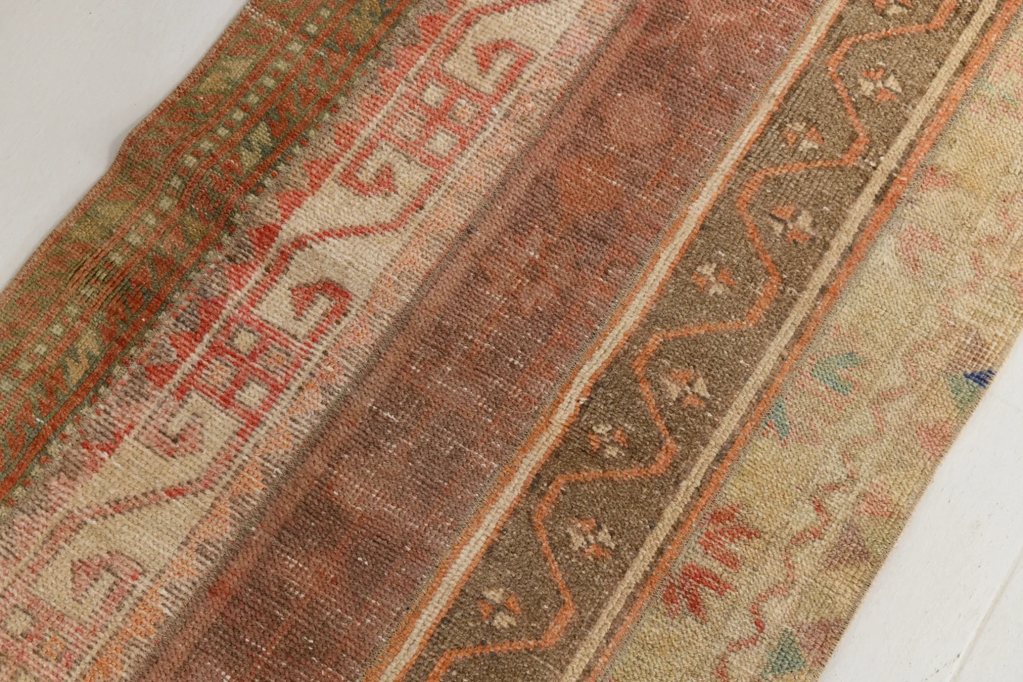 Red Brown Persian Runner Rug, Vintage Handmade Hallway Decor, 72x278cm