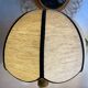 Grande lampe en bois peint