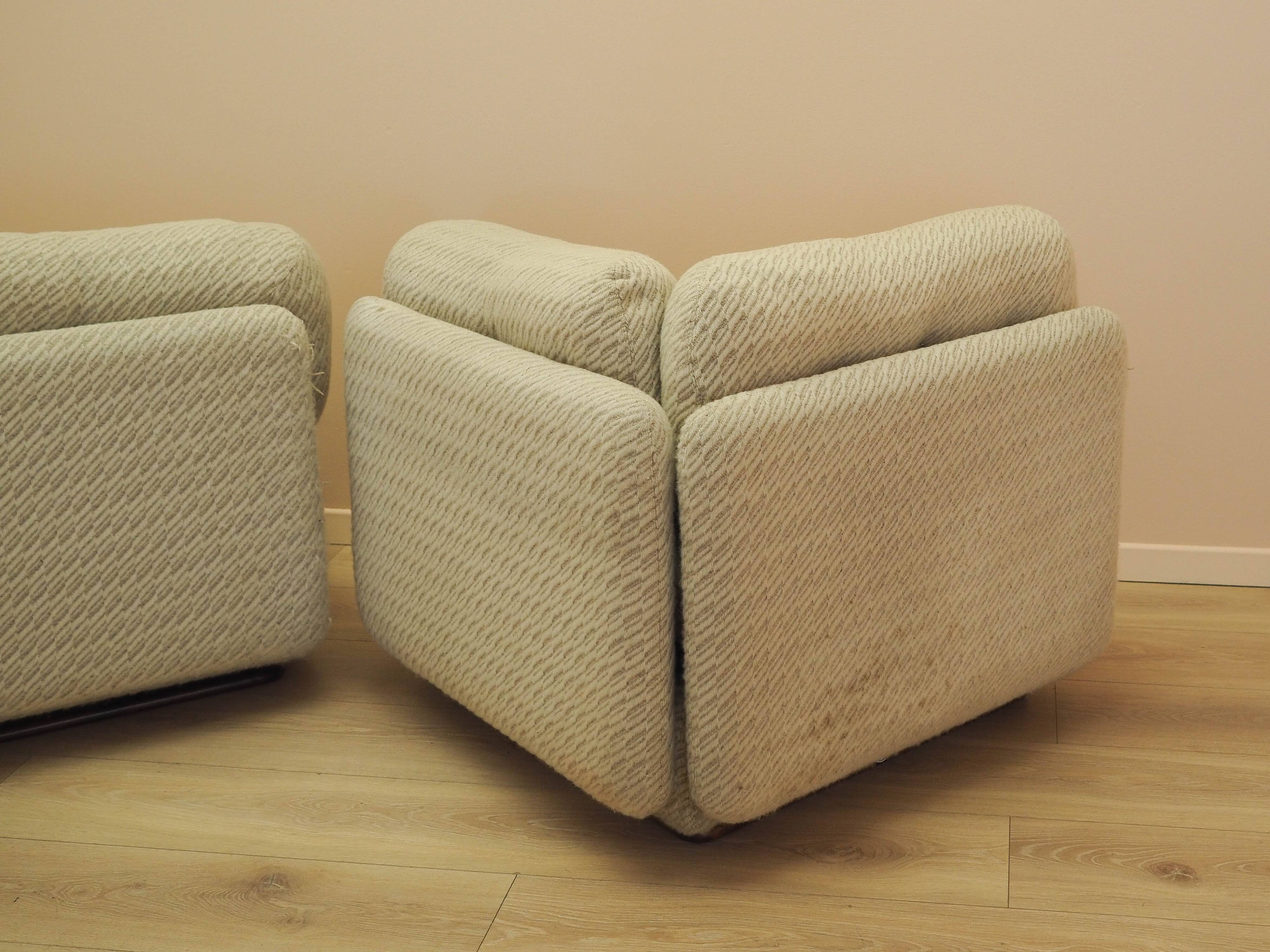 Kiitos modular sofa, Italian design, 1970s, designers: Titina Ammannati & G
