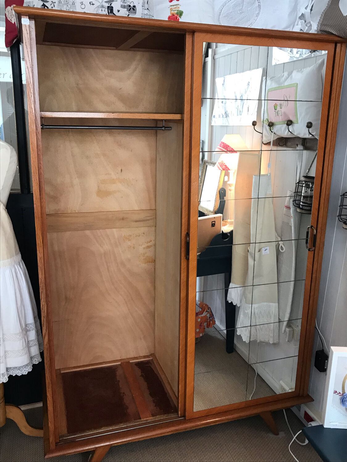 Vintage wardrobe foot compass