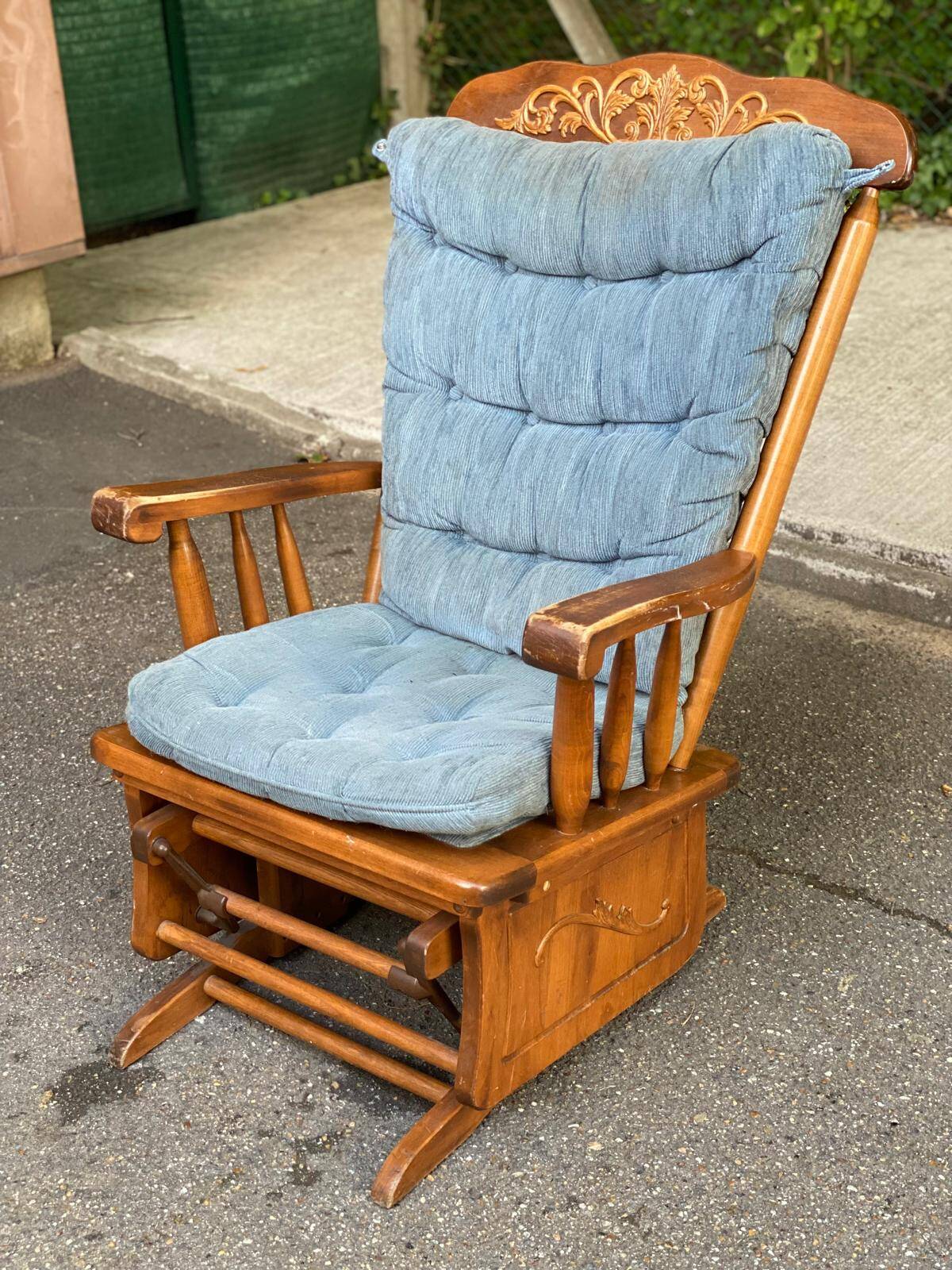 Towne Square American rocking chair