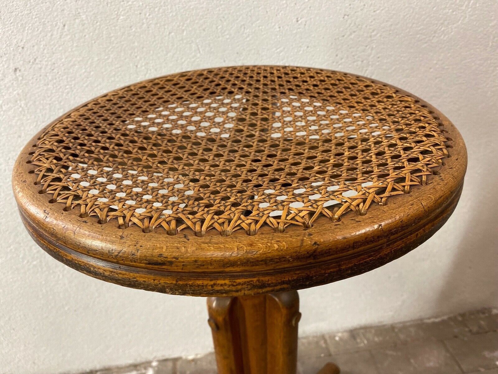 Fischel stool with vintage screw 1910