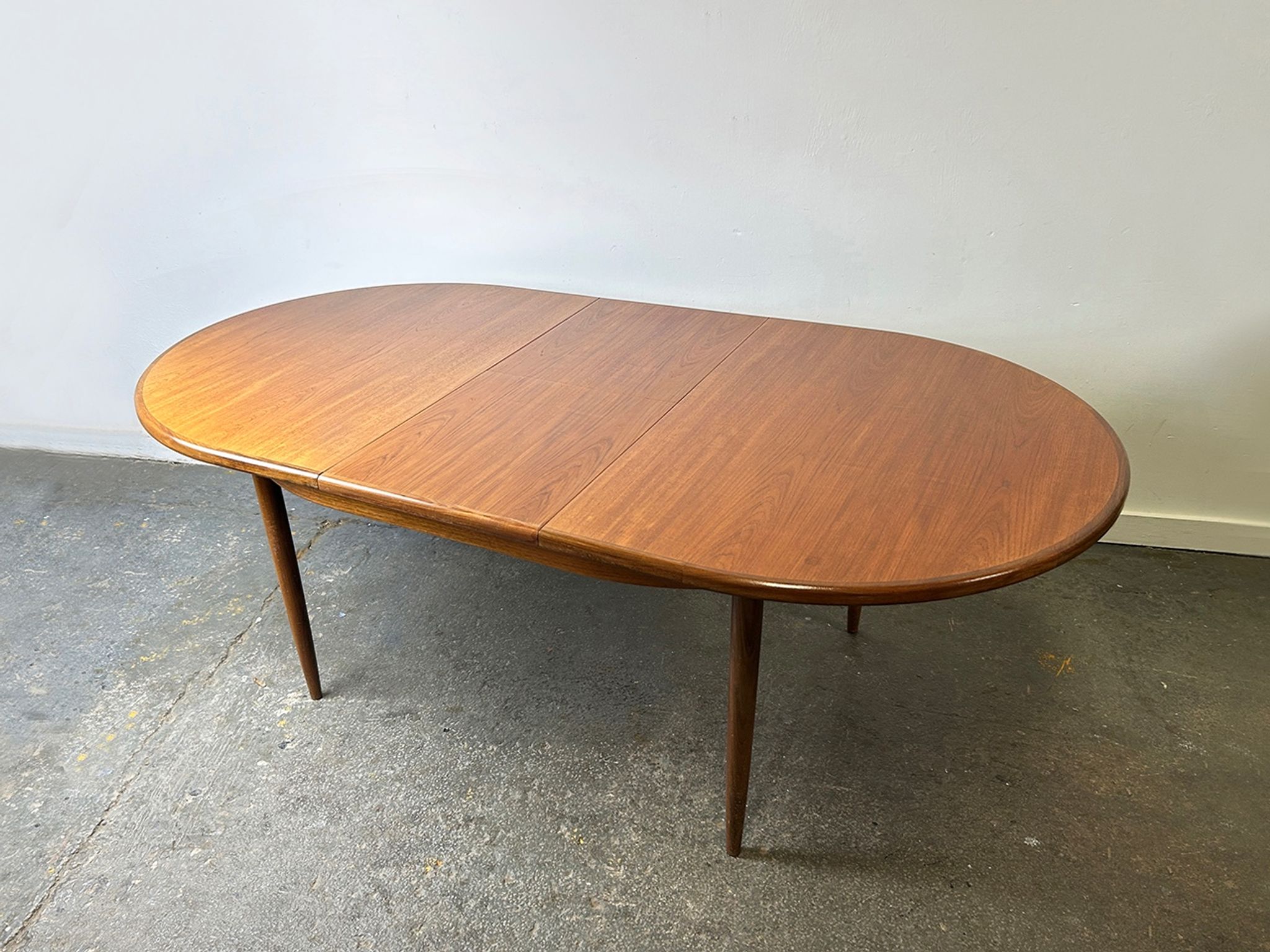 G Plan Fresco Mid Century Teak Extending Oval Dining Table Late 1960s 1970s