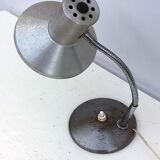 Desk lamp