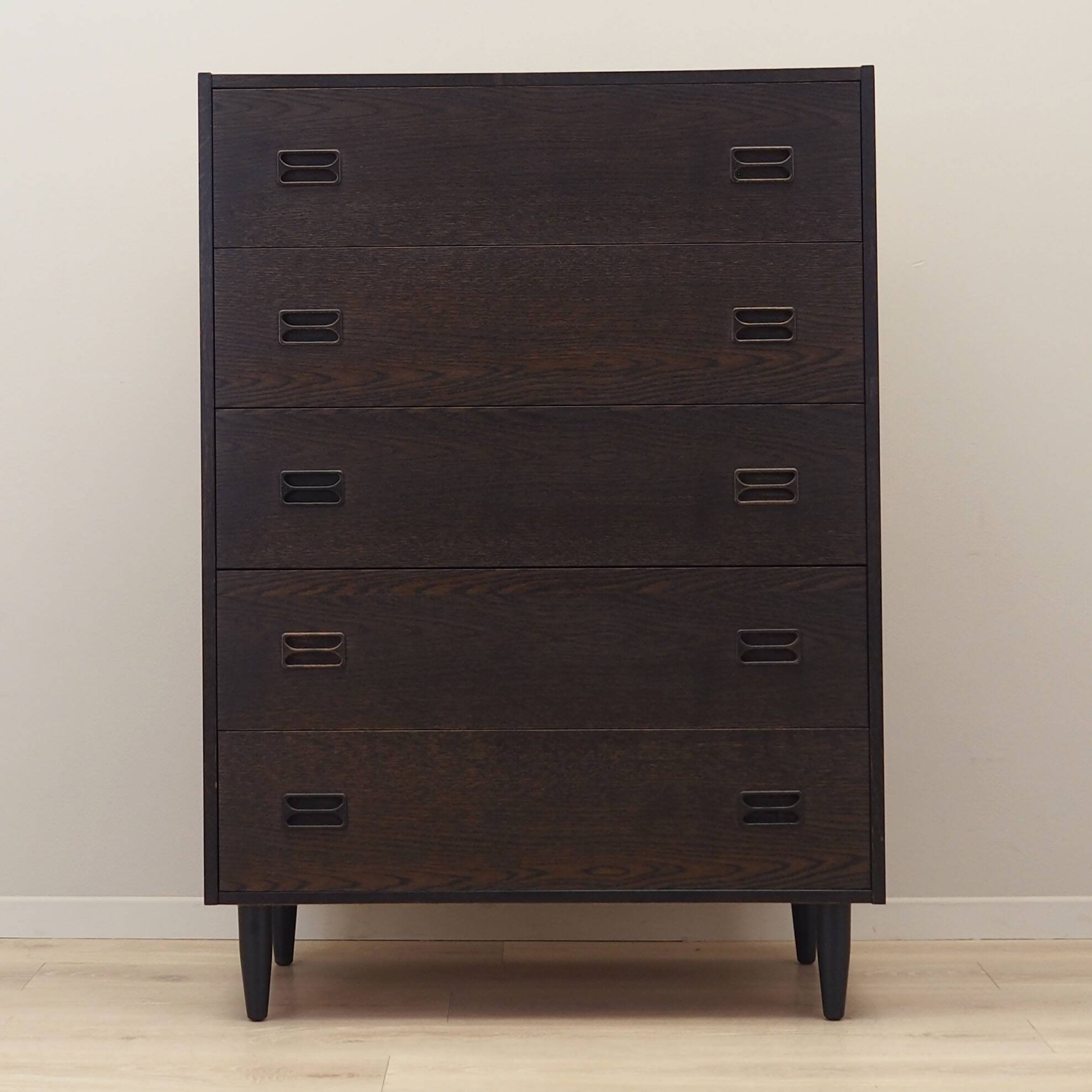 Commode en chêne, design danois, années 1970, production : Danemark