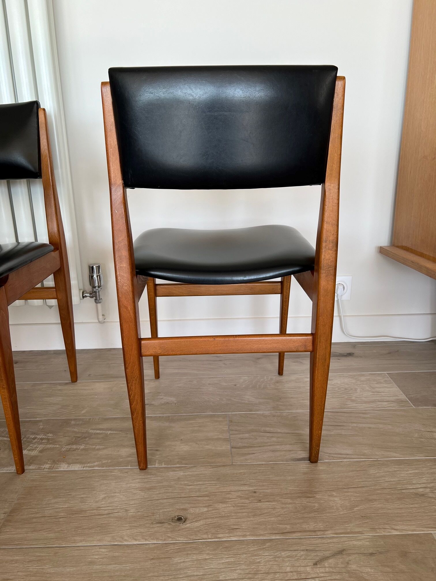 Set of 4 Scandinavian chairs
