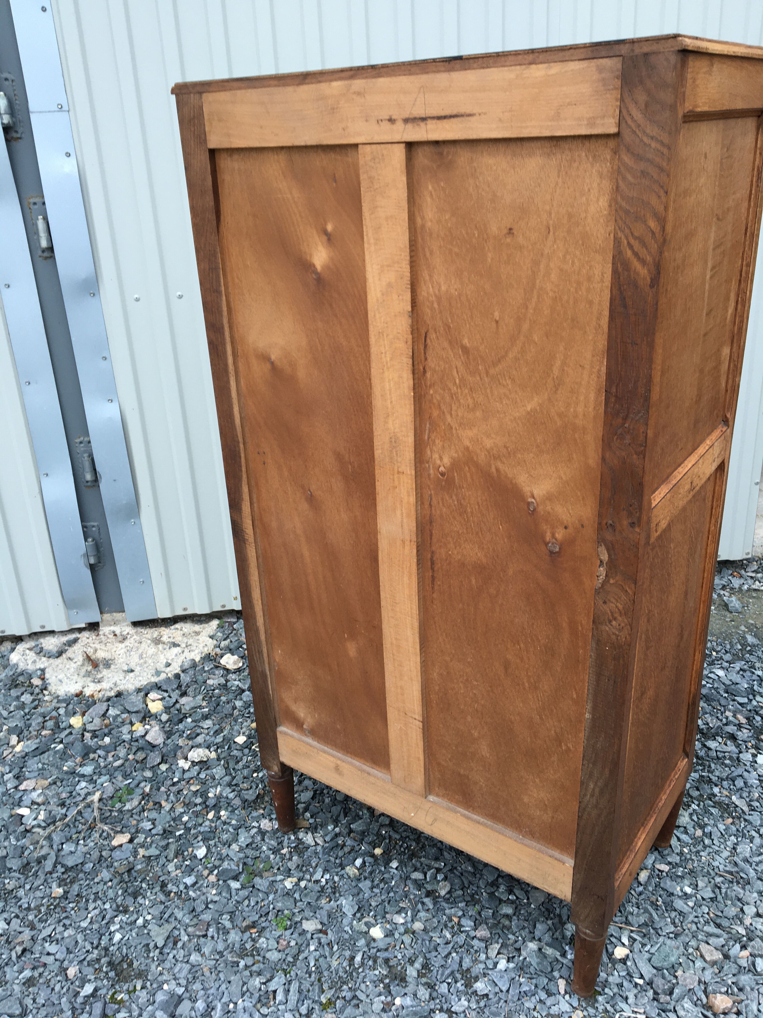 Showcase cabinet from 1920