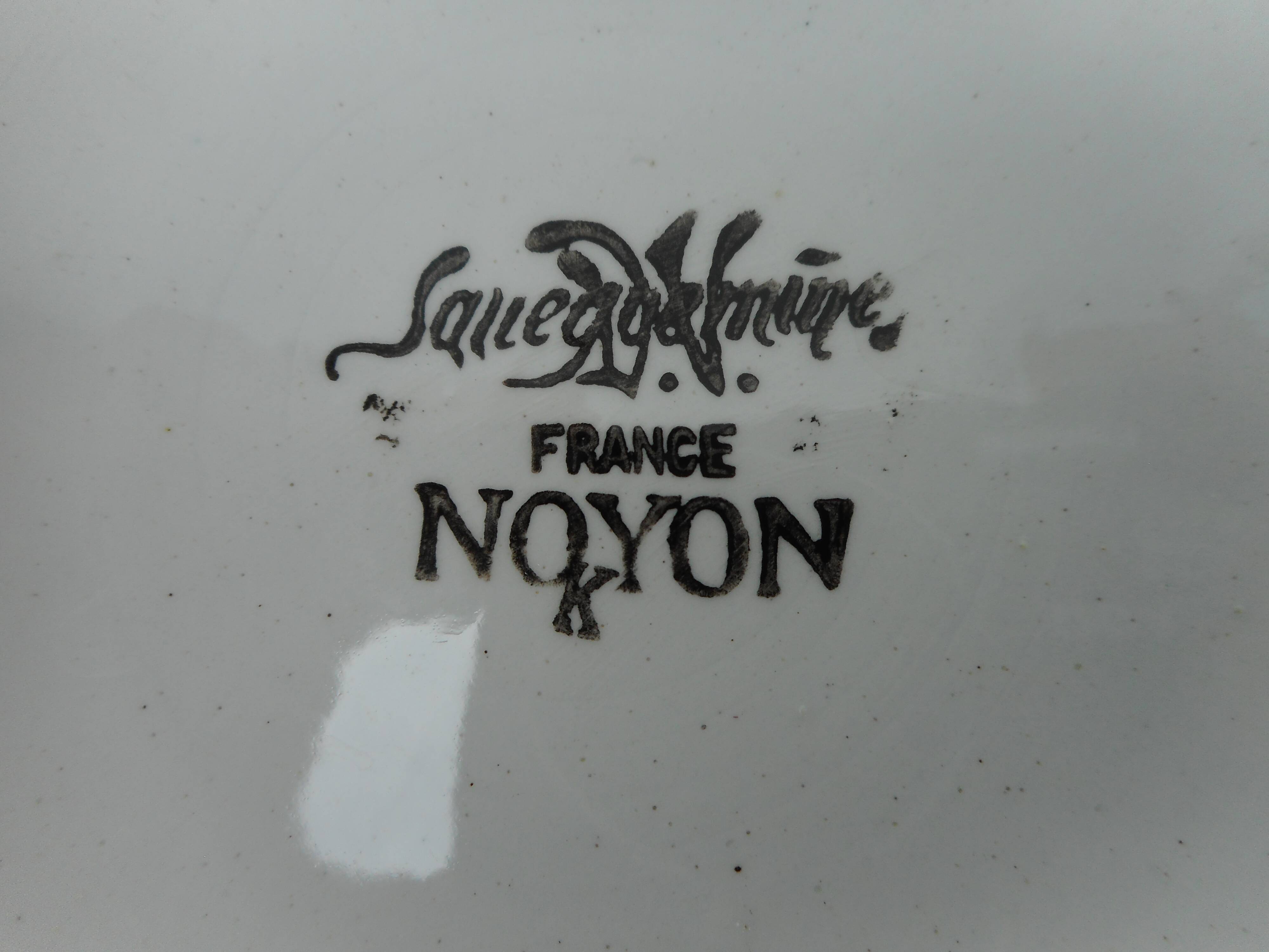 Saladier en faïence de Sarreguemines