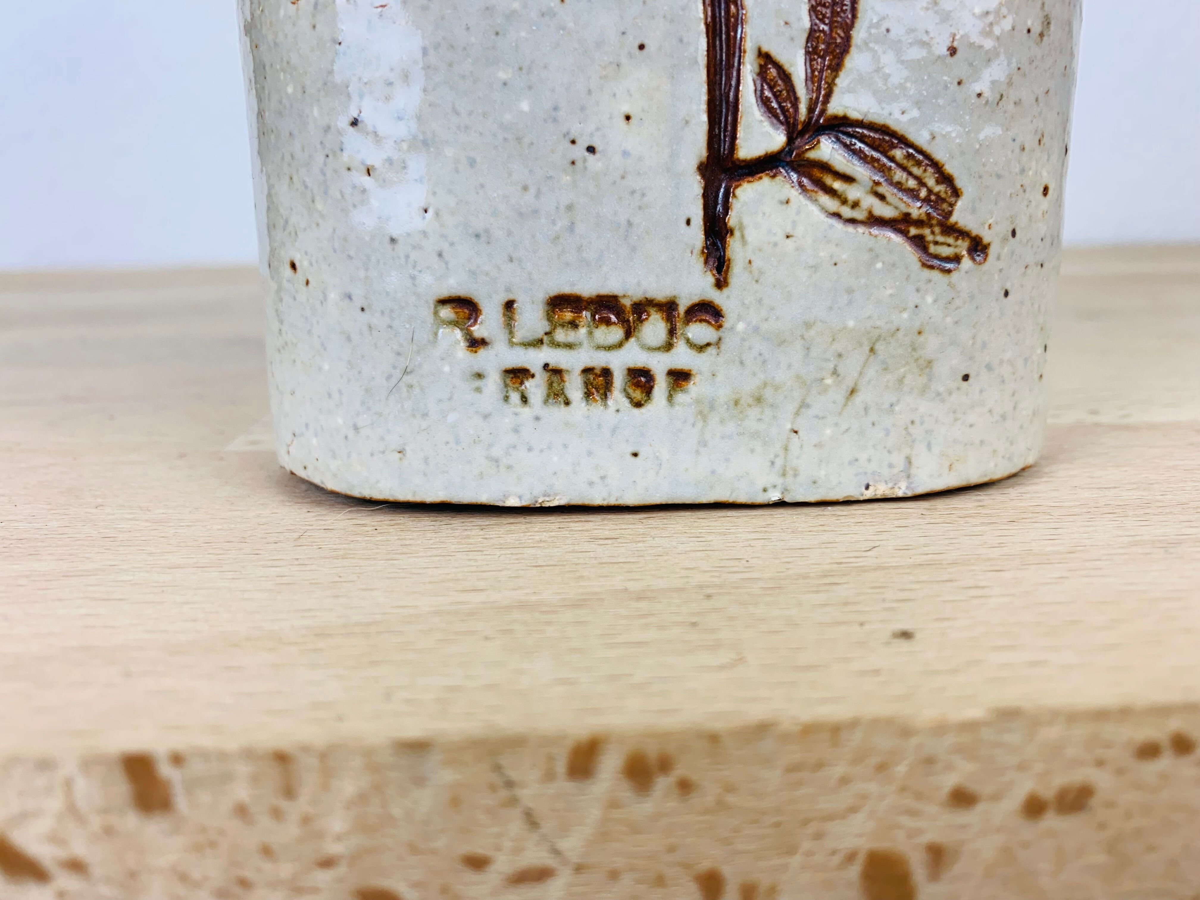 Herbarium vase by Raymonde Leduc in Vallauris 25 cm