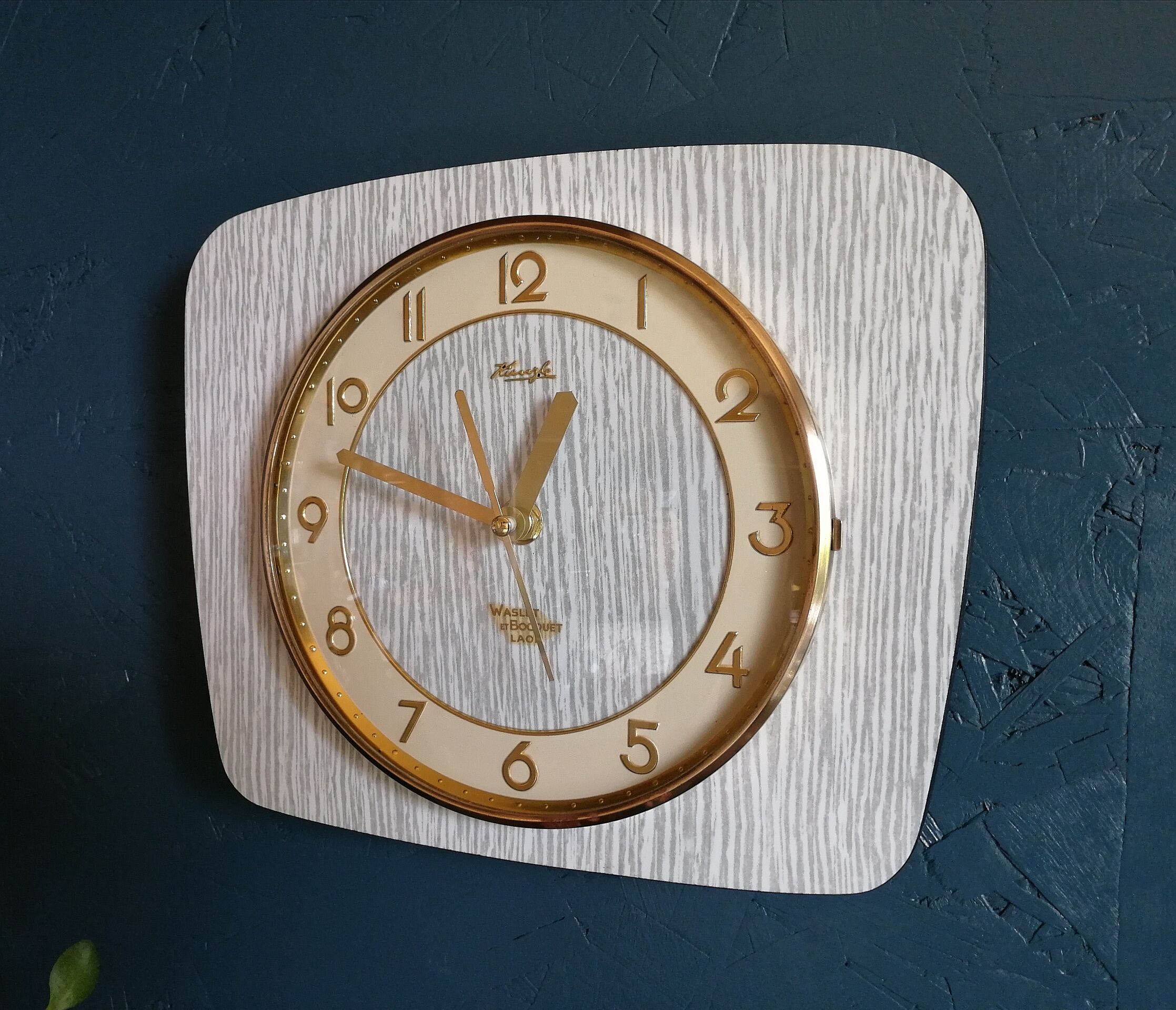 Vintage clock silent wall pendulum "Kienzle Formica white gray"