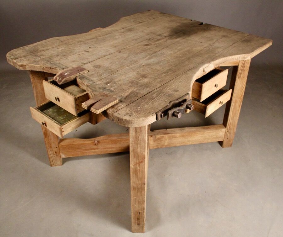 Workbench 3 places of jeweler or prosthetist 1900