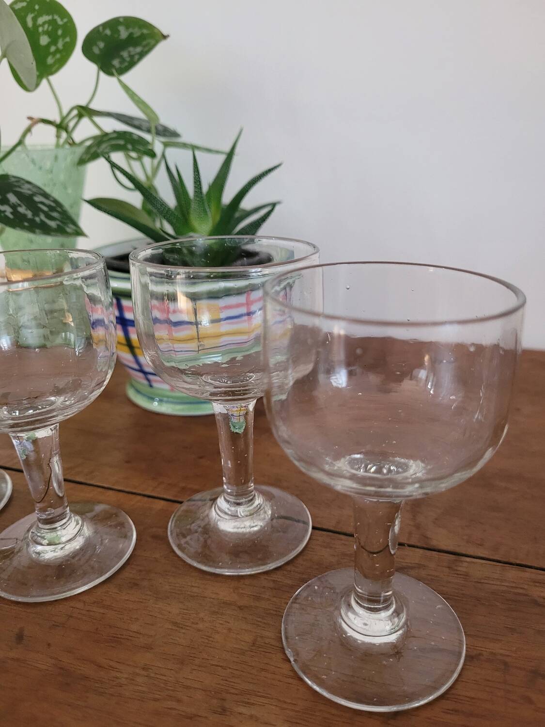 Set of 4 small stemmed glasses