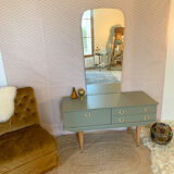 Dressing table
