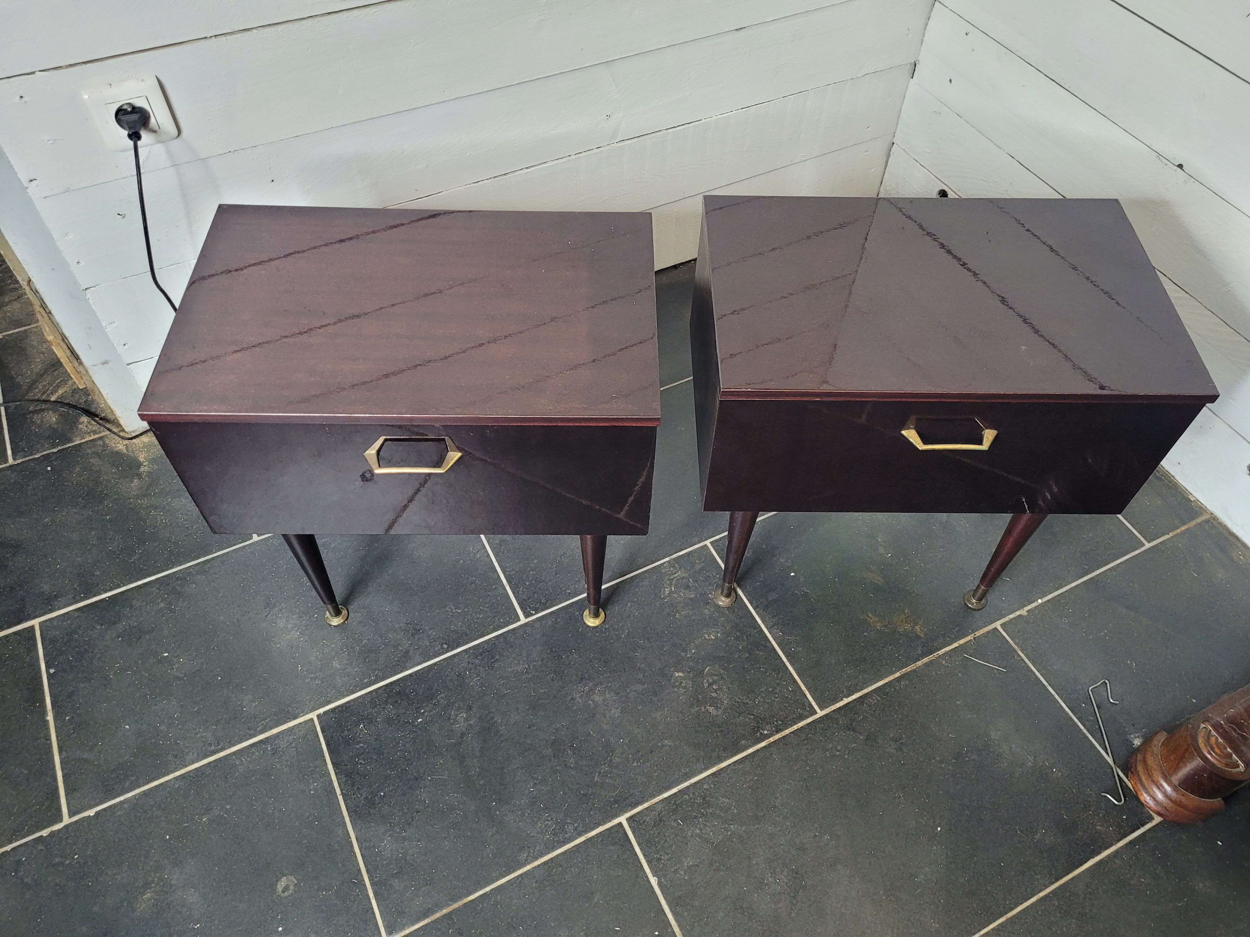 Paire de tables de chevet en acajou