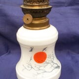 Patterned opaline oil lamp
