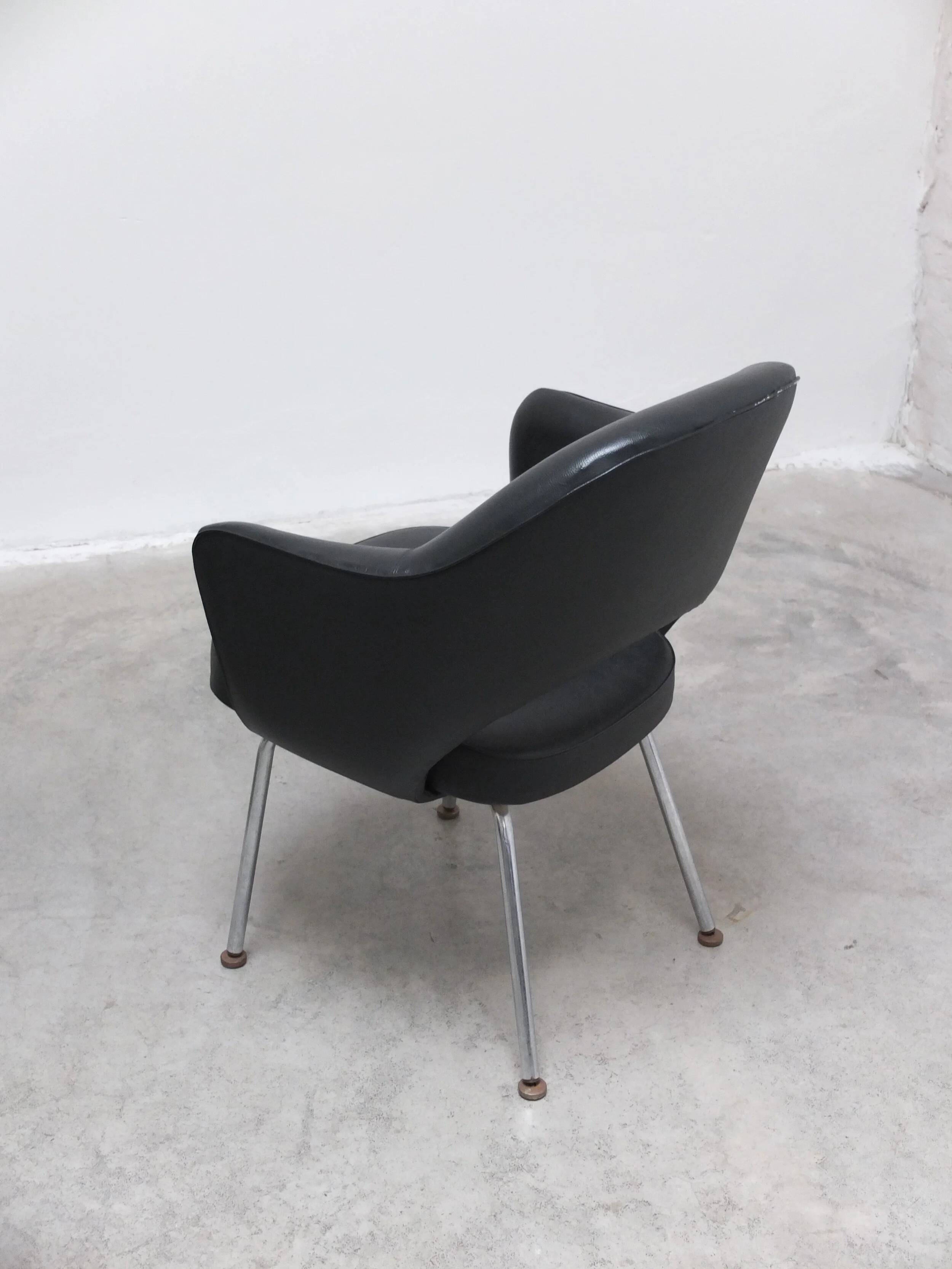 Original set of 4 'Executive' armchairs by Eero Saarinen for Knoll, 1960s