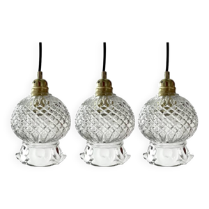 Lot de trois suspensions