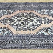 Handmade Pakistani Wool Rug - 2m04 x 1m21