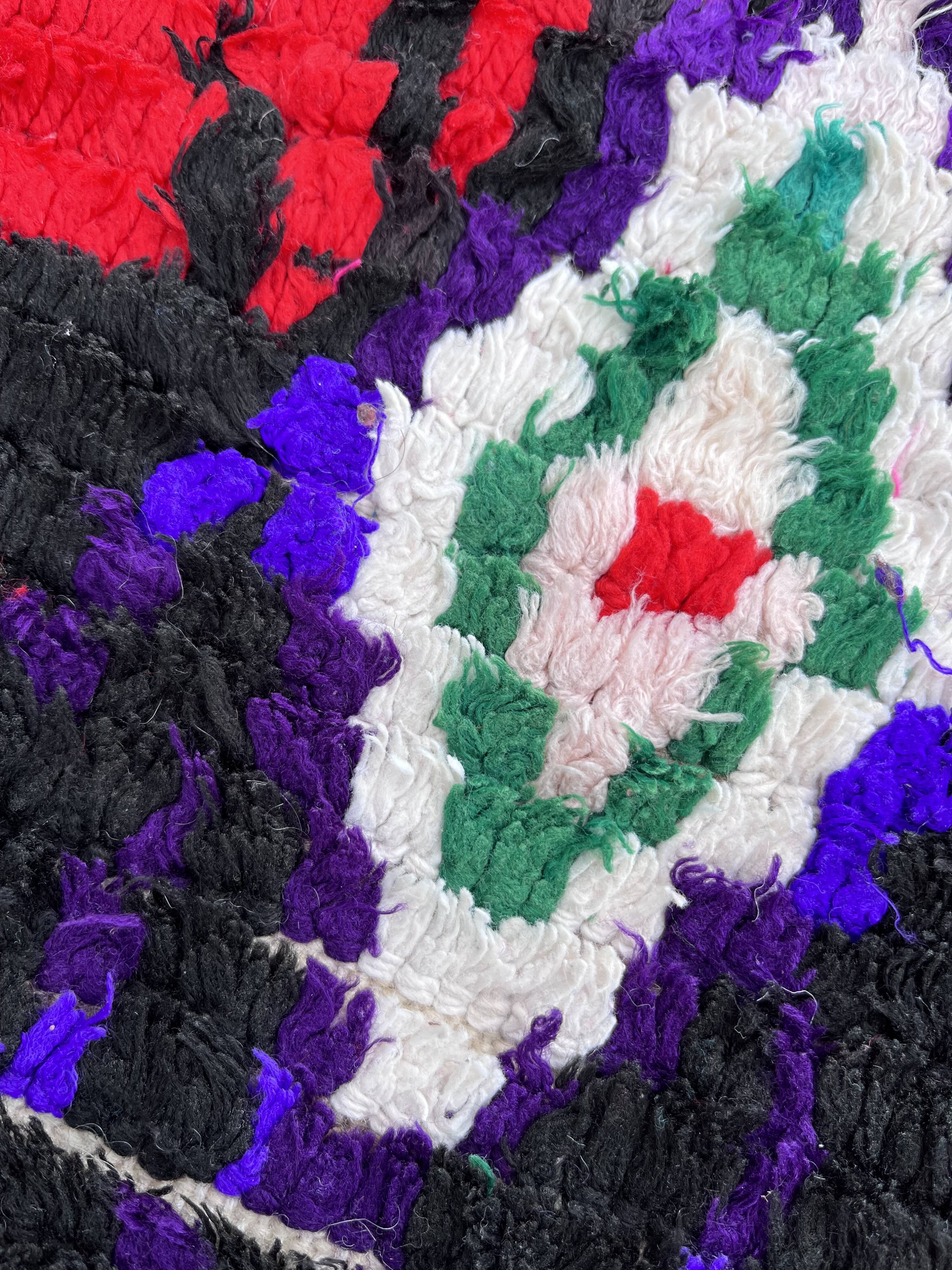 Vintage Moroccan rug berbere