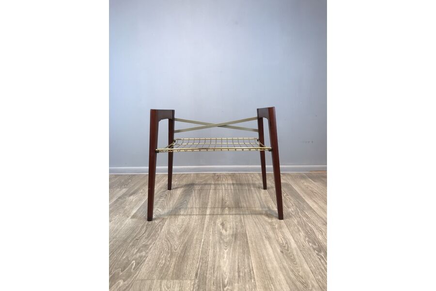 Ensemble valet et étagère pour valises
