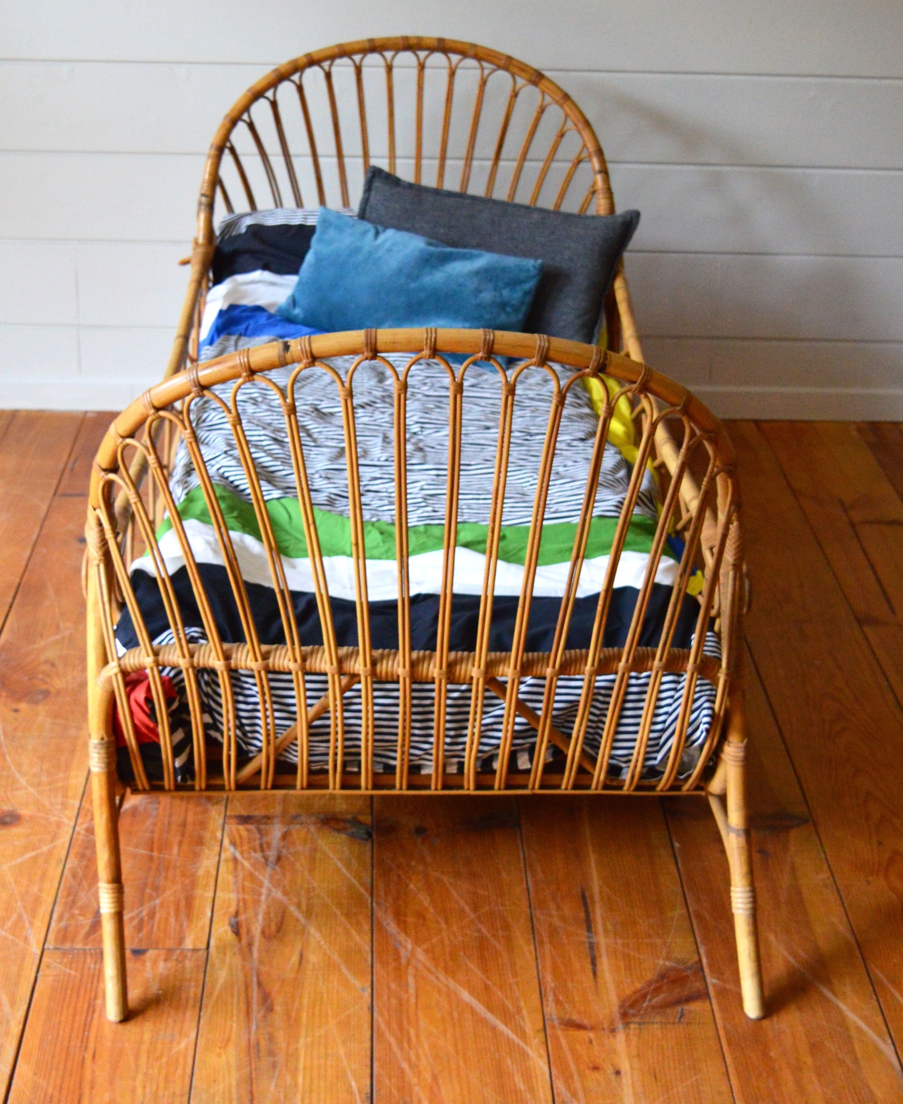 Evolutionary child bed