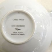 Delphie sugar bowl by Guy Degrenne in porcelain