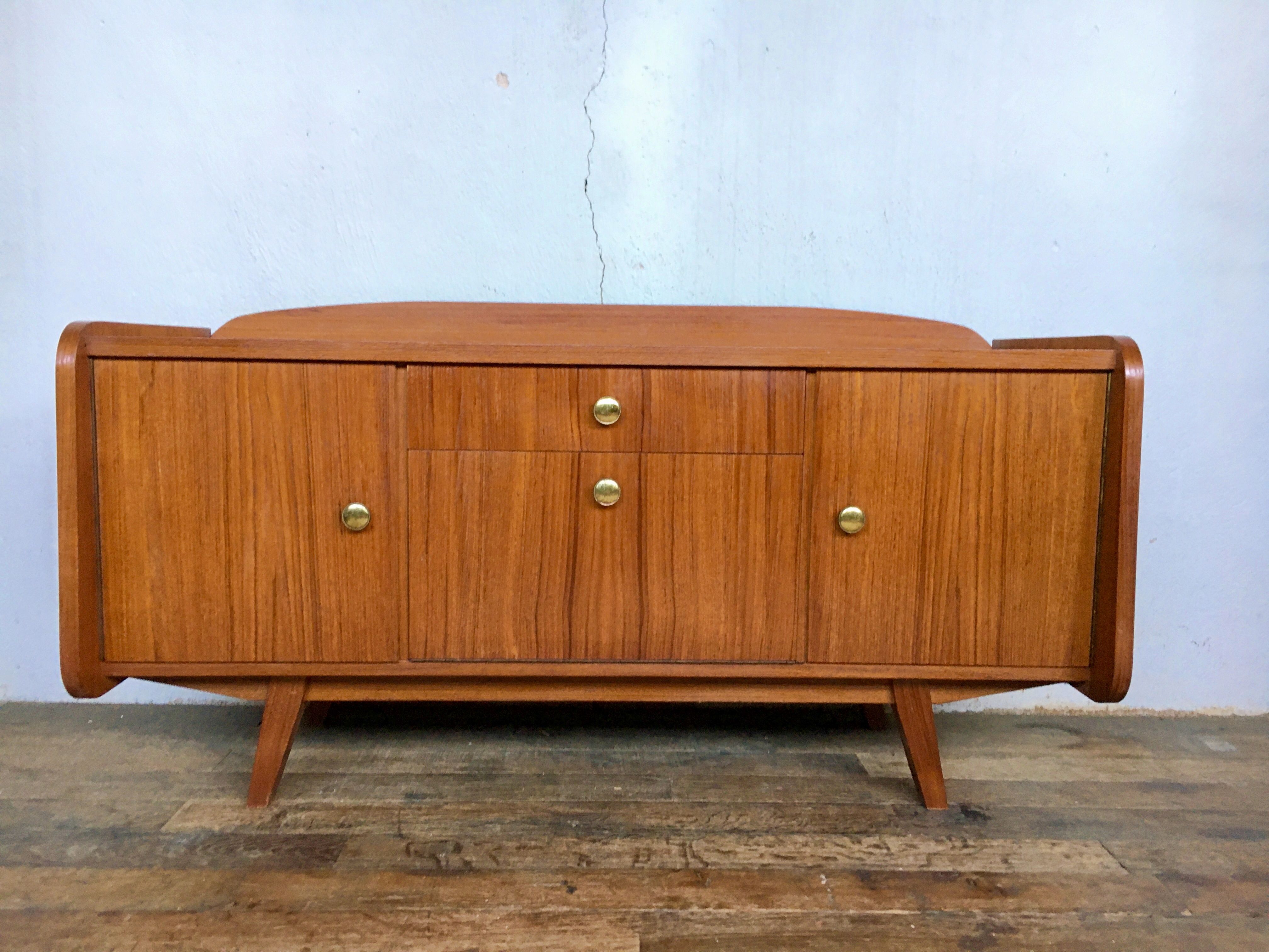 Hifi tv stand enfilade Scandinavian style 1960 vintage teak feet compass