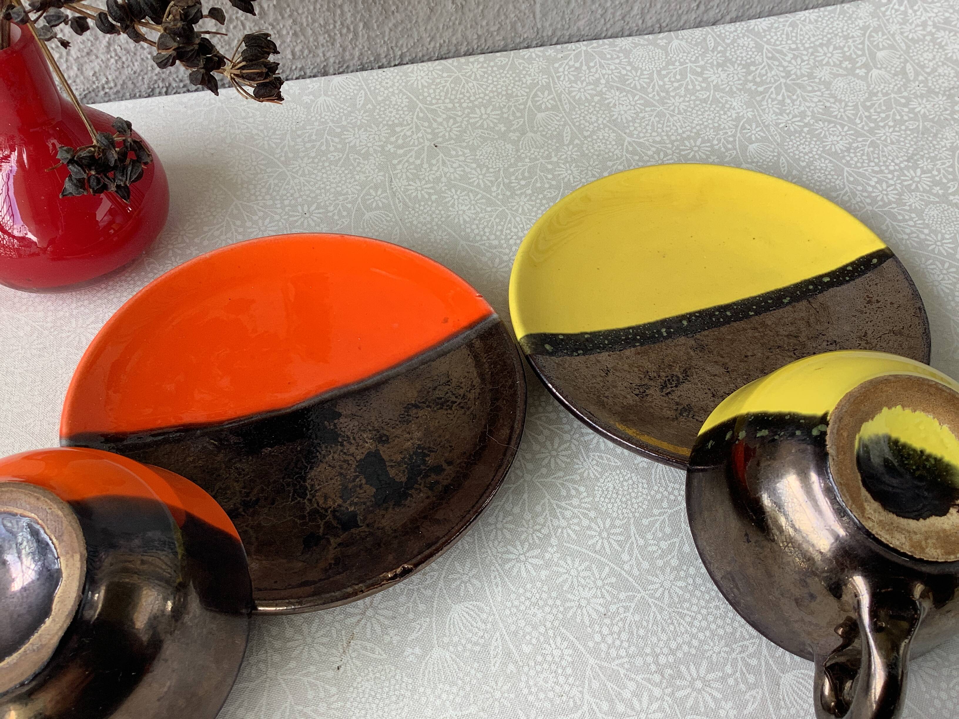 Set of 2 two-tone Vallauris Gaby Ceram cups