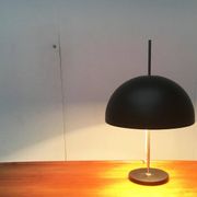 Mid-century minimalist table lamp