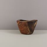 Cut or pocket empty in olive wood / 60s / Mid-Century / Wabi-sabi decoration