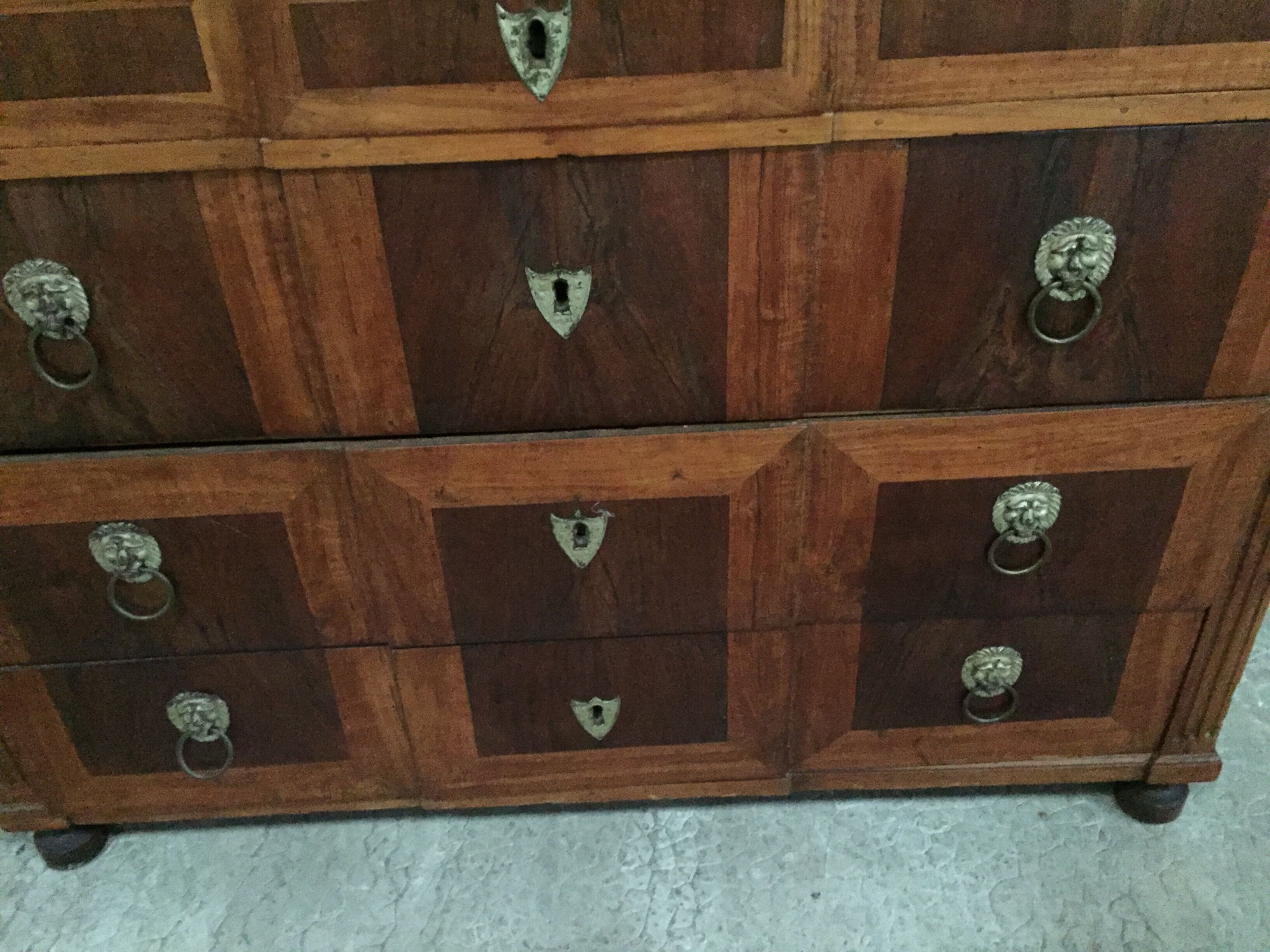 Commode ancienne de style anglais