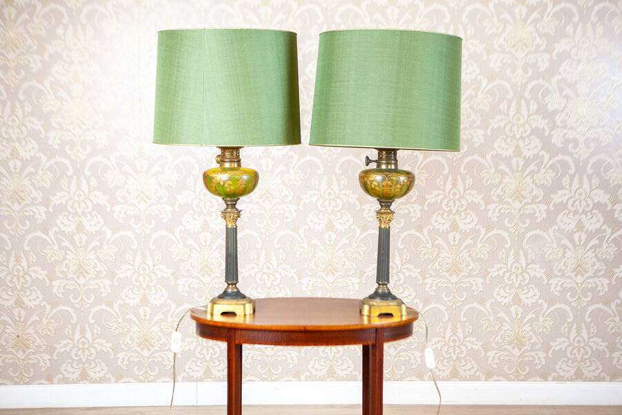Vintage Pair of Table Lamps in a Classical Style with Decorative Bases and