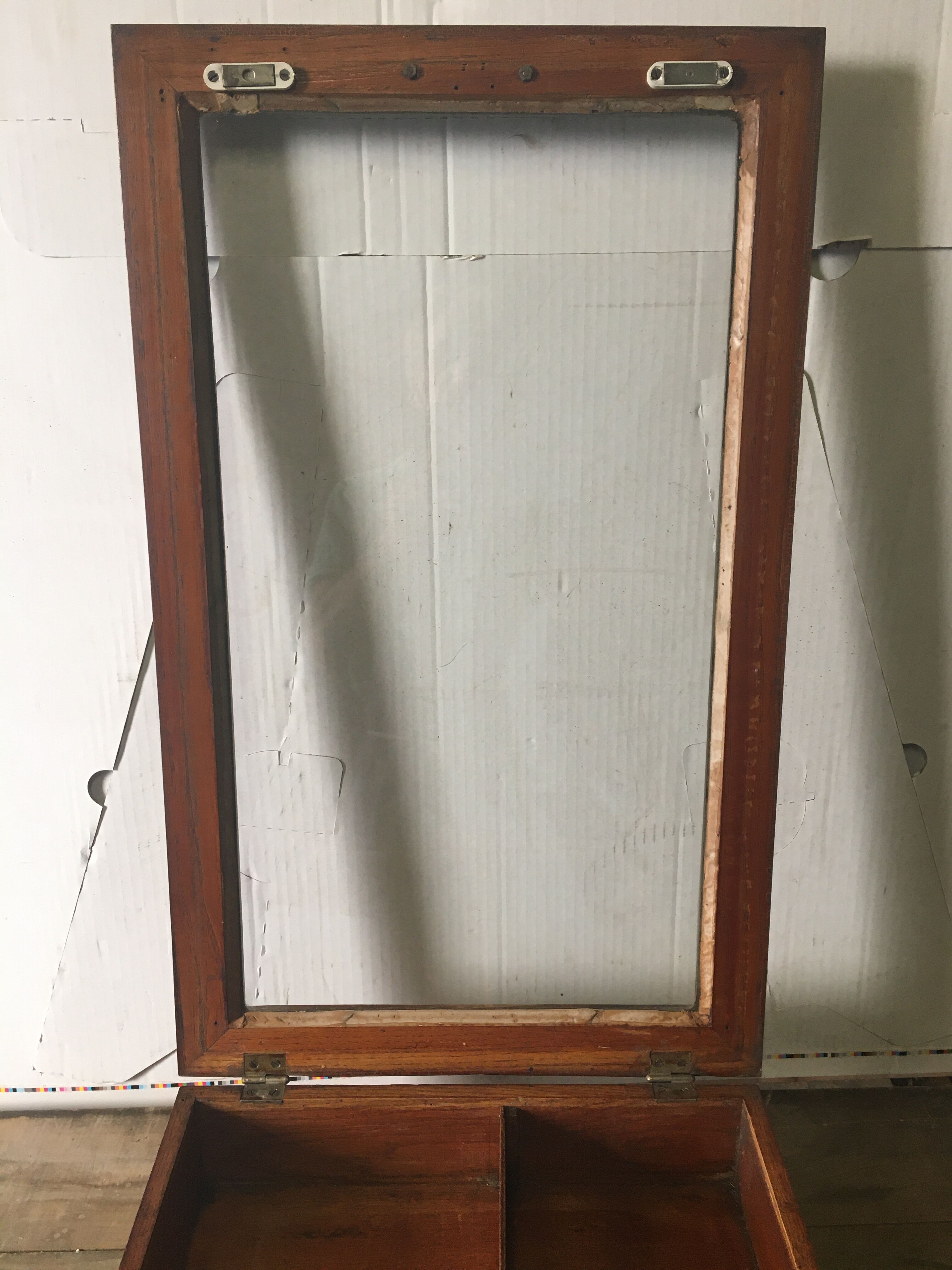 Small shop window oak 50s