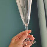 6 anciennes flûtes à champagne en cristal taillé