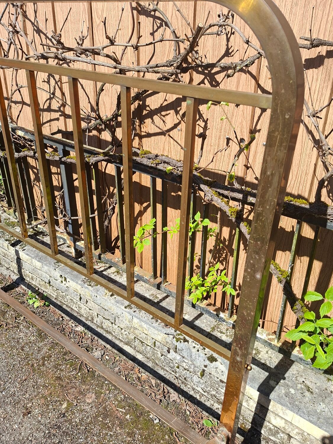 Art Deco lamp in brass