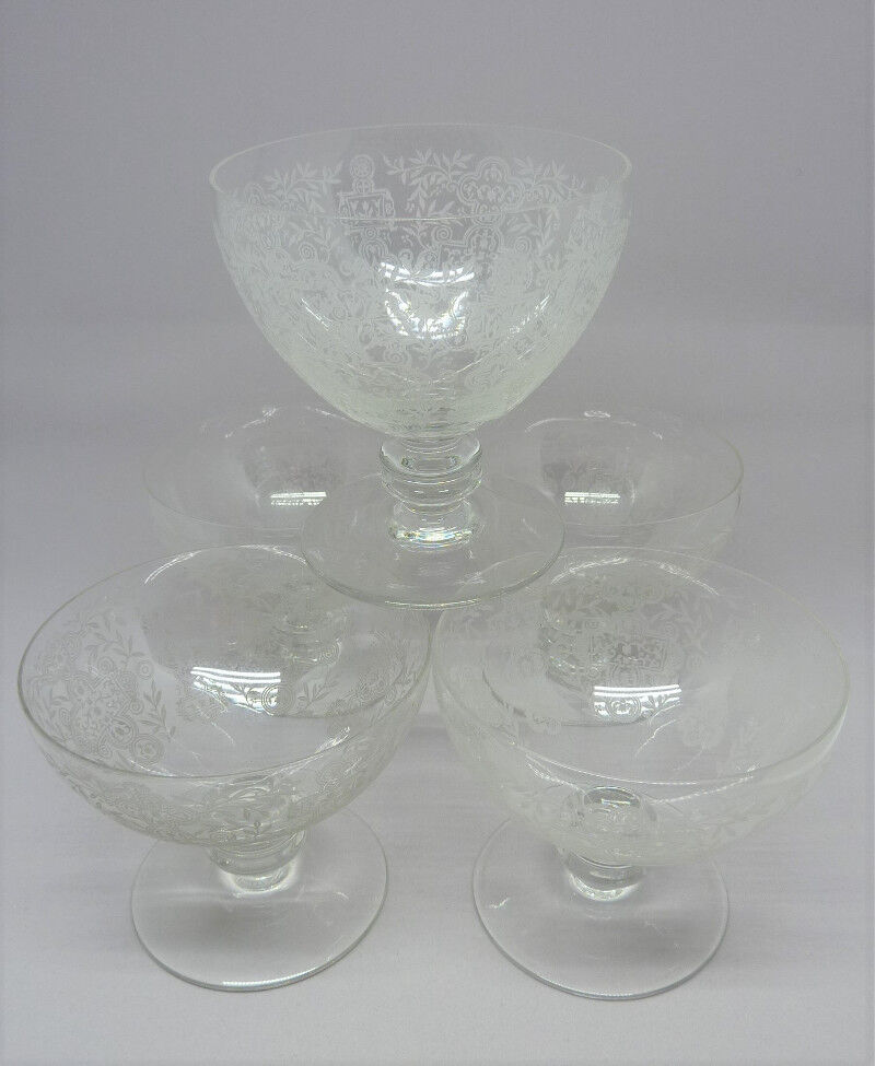 5 glasses of Baccarat France champagne glasses