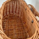 Woven wicker basket with handle